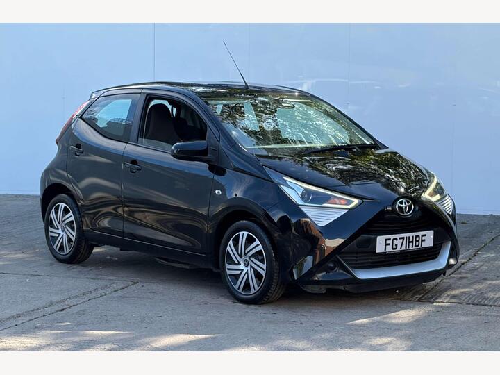 Toyota AYGO 1.0 VVT-i X-play Euro 6 (s/s) 5dr