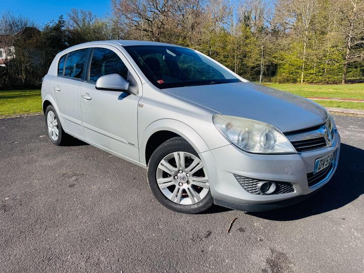 Vauxhall Astra 1.8i 16v Elite 5dr