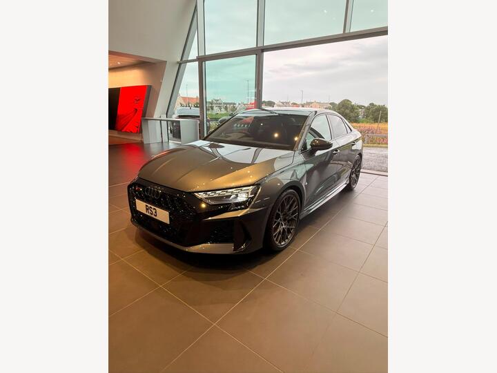 Audi RS3 2.5 TFSI Carbon Vorsprung S Tronic Quattro Euro 6 (s/s) 4dr