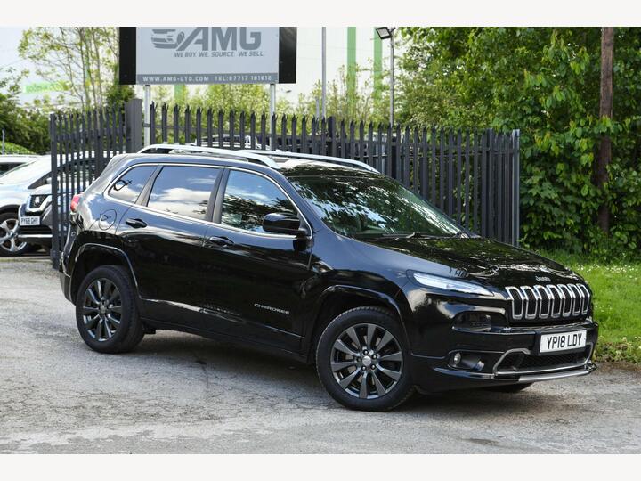 Jeep CHEROKEE 2.2 MultiJetII Overland Auto 4WD Euro 6 (s/s) 5dr Jeep CHEROKEE 2.2 MultiJetII Overland Auto 4WD Euro 6 (s/s) 5dr