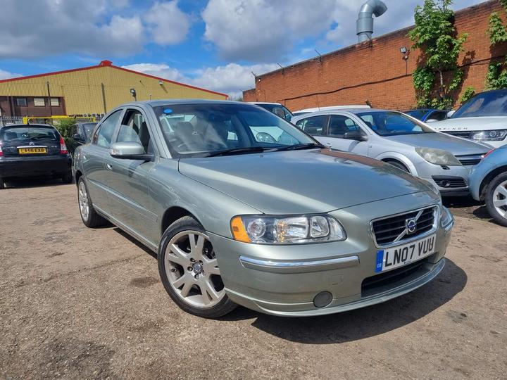 Volvo S60 2.0T S 4dr