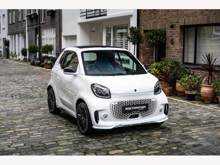 Smart Fortwo 17.6kWh Prime Exclusive Cabriolet Auto 2dr (22kW Charger) Smart Fortwo 17.6kWh Prime Exclusive Cabriolet Auto 2dr (22kW Charger)