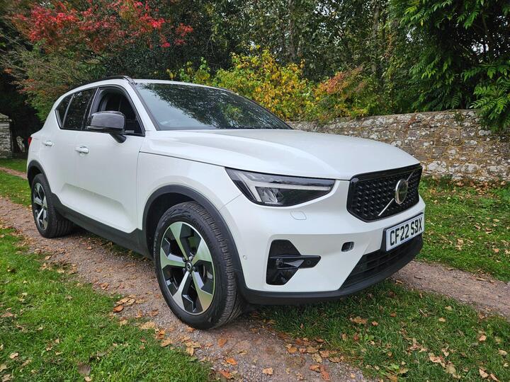 Volvo XC40 2.0 B4 MHEV Ultimate DCT Auto Euro 6 (s/s) 5dr