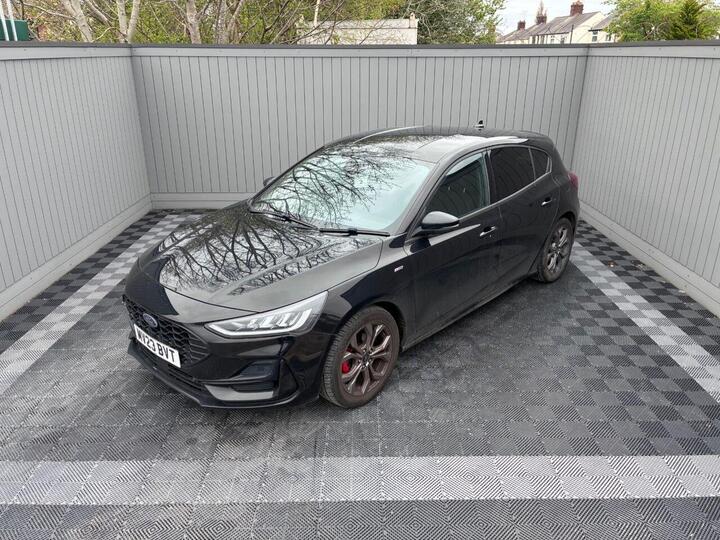 Ford FOCUS 1.0T EcoBoost ST-Line Euro 6 (s/s) 5dr