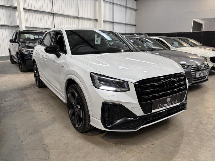 Audi Q2 1.5 TFSI CoD 35 Black Edition Euro 6 (s/s) 5dr