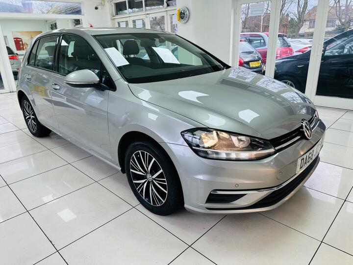 Volkswagen Golf 1.6 TDI SE Nav Euro 6 (s/s) 5dr