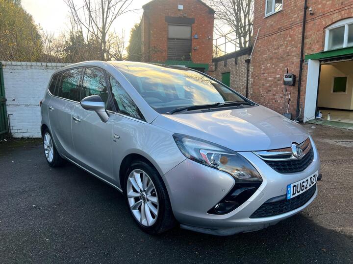 Vauxhall Zafira Tourer 2.0 CDTi Elite Euro 5 5dr Vauxhall Zafira Tourer 2.0 CDTi Elite Euro 5 5dr