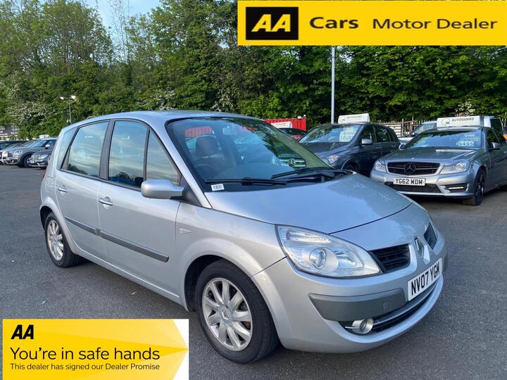 Renault Scenic 1.6 VVT Dynamique 5dr Renault Scenic 1.6 VVT Dynamique 5dr