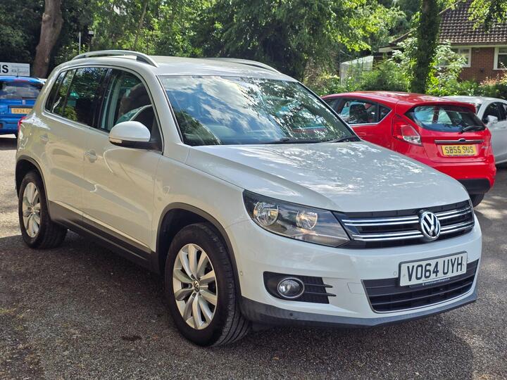 Volkswagen Tiguan 2.0 TDI BlueMotion Tech Match 4WD Euro 5 (s/s) 5dr