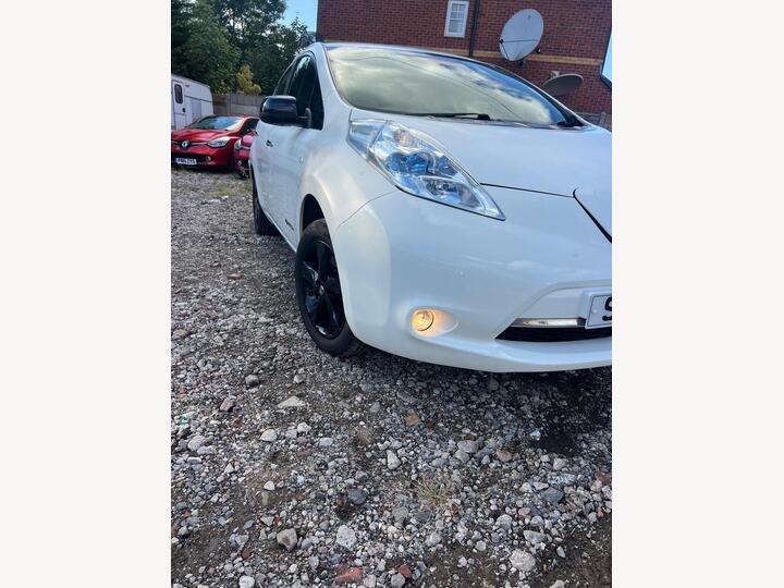 Nissan Leaf 30kWh Black Edition Auto 5dr