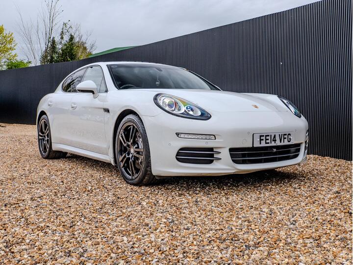 Porsche Panamera 3.6 V6 4 PDK 4WD Euro 5 (s/s) 5dr