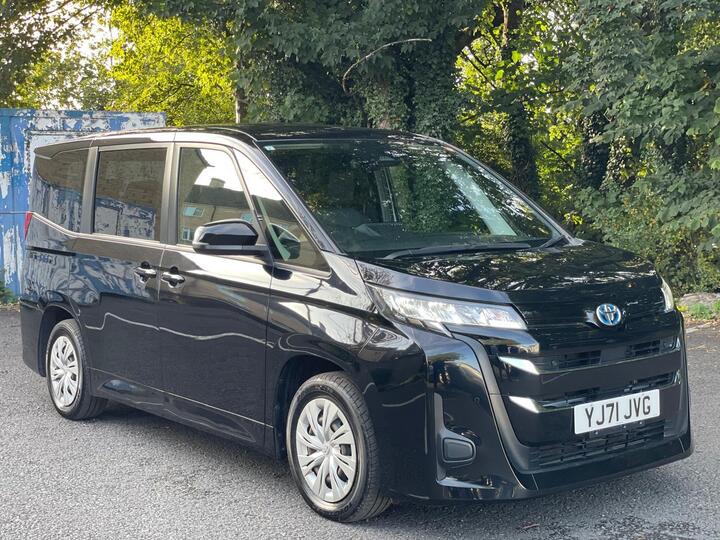 Toyota Noah N/A