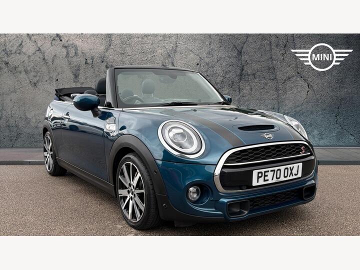 MINI Convertible 2.0 Cooper S Sidewalk Edition Steptronic Euro 6 (s/s) 2dr MINI Convertible 2.0 Cooper S Sidewalk Edition Steptronic Euro 6 (s/s) 2dr