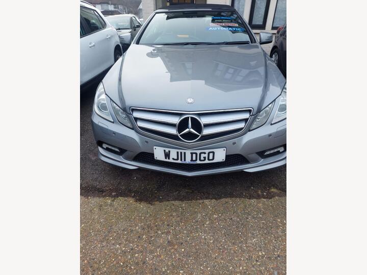 Mercedes-Benz E Class 2.1 E220 CDI BlueEfficiency Sport Cabriolet Tiptronic Euro 5 2dr Mercedes-Benz E Class 2.1 E220 CDI BlueEfficiency Sport Cabriolet Tiptronic Euro 5 2dr