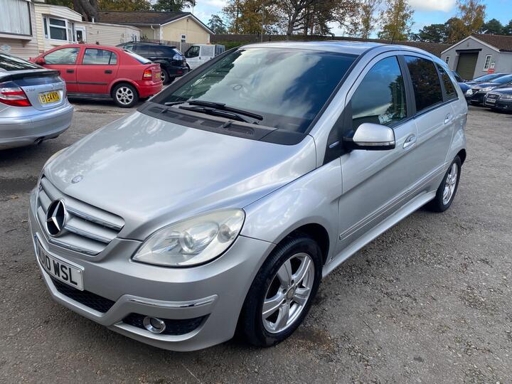 Mercedes-Benz B Class 1.5 B160 BlueEfficiency SE 5dr Mercedes-Benz B Class 1.5 B160 BlueEfficiency SE 5dr