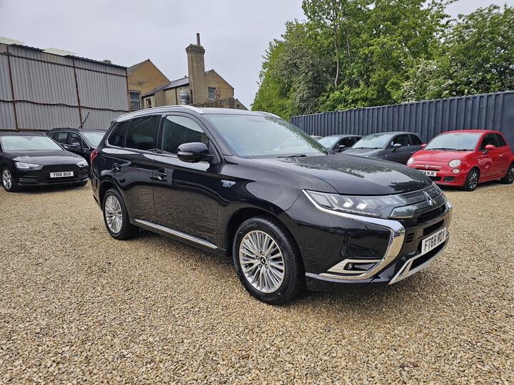Mitsubishi Outlander 2.4h TwinMotor 13.8kWh 4h CVT 4WD Euro 6 (s/s) 5dr
