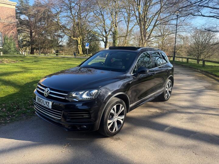 Volkswagen Touareg 3.0 TDI V6 BlueMotion Tech R-Line Tiptronic 4WD Euro 5 (s/s) 5dr