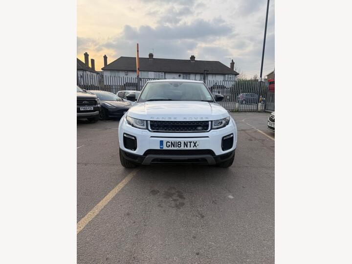 Land Rover Range Rover Evoque 2.0 TD4 SE Tech Auto 4WD Euro 6 (s/s) 5dr Land Rover Range Rover Evoque 2.0 TD4 SE Tech Auto 4WD Euro 6 (s/s) 5dr