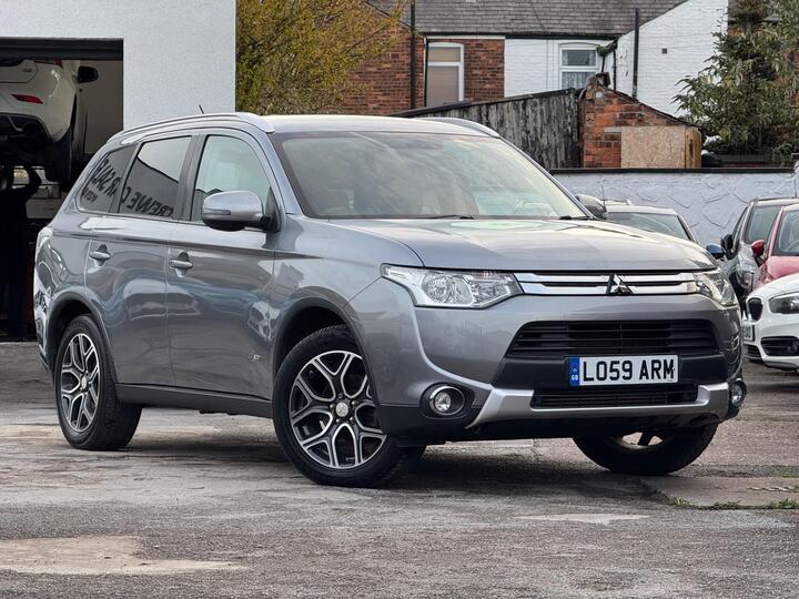 Mitsubishi Outlander 2.2 DI-D GX3 Auto 4WD Euro 5 (s/s) 5dr Mitsubishi Outlander 2.2 DI-D GX3 Auto 4WD Euro 5 (s/s) 5dr