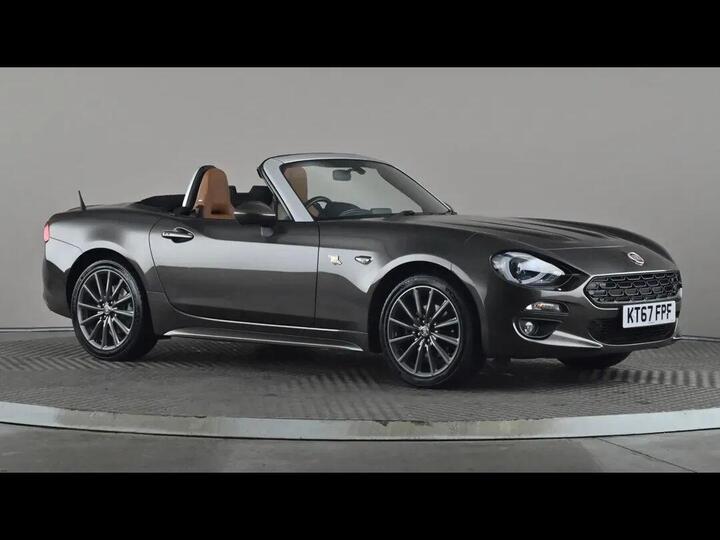 Fiat 124 Spider 1.4 MultiAir Lusso Plus Euro 6 2dr Fiat 124 Spider 1.4 MultiAir Lusso Plus Euro 6 2dr
