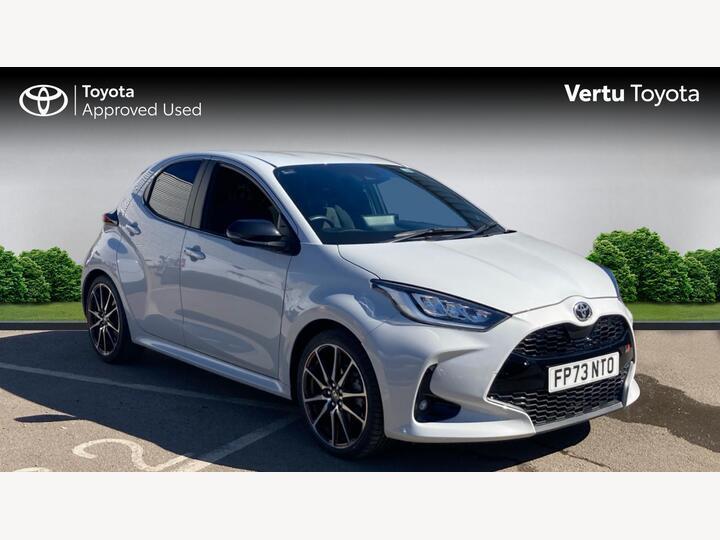 Toyota Yaris 1.5 VVT-h GR SPORT E-CVT Euro 6 (s/s) 5dr