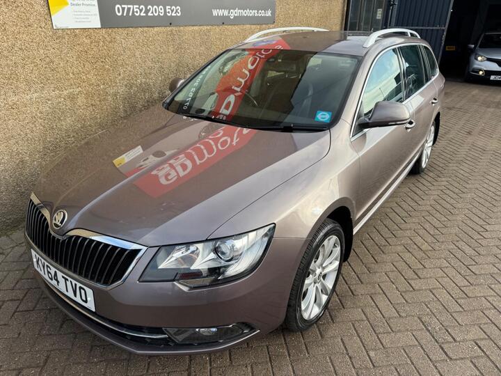 Skoda Superb 2.0 TDI SE DSG 4WD Euro 5 (s/s) 5dr
