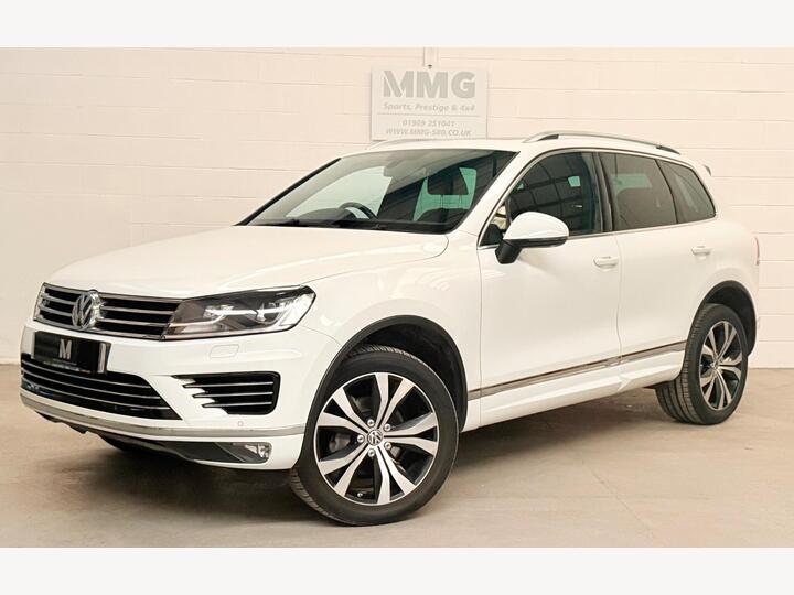 Volkswagen Touareg 3.0 TDI V6 BlueMotion Tech R-Line Tiptronic 4WD Euro 6 (s/s) 5dr Volkswagen Touareg 3.0 TDI V6 BlueMotion Tech R-Line Tiptronic 4WD Euro 6 (s/s) 5dr