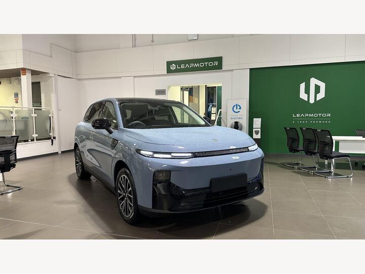 Leapmotor B10 67.1kWh Auto 5dr