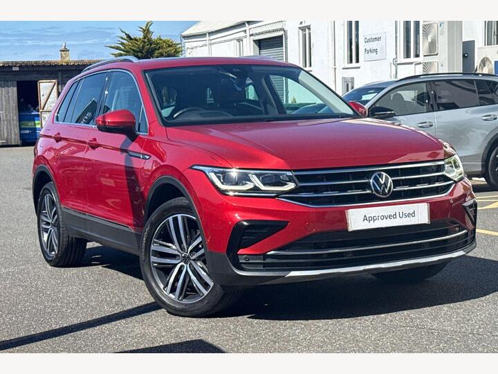 Volkswagen Tiguan 2.0 TDI Elegance DSG 4Motion Euro 6 (s/s) 5dr