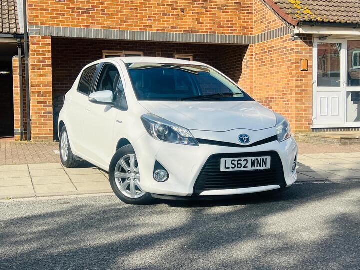 Toyota Yaris 1.5 VVT-h T4 CVT Euro 5 5dr