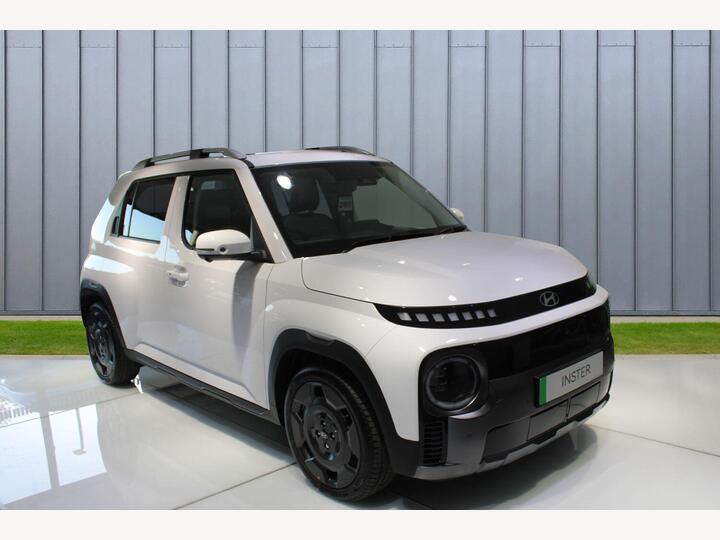 Hyundai INSTER Long Range 49kWh Cross Auto 5dr