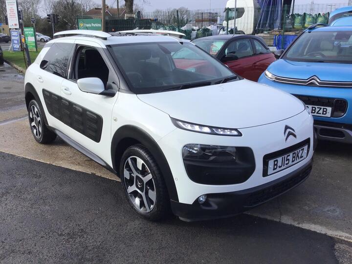 Citroen C4 Cactus 1.6 BlueHDi Flair Euro 6 (s/s) 5dr Citroen C4 Cactus 1.6 BlueHDi Flair Euro 6 (s/s) 5dr