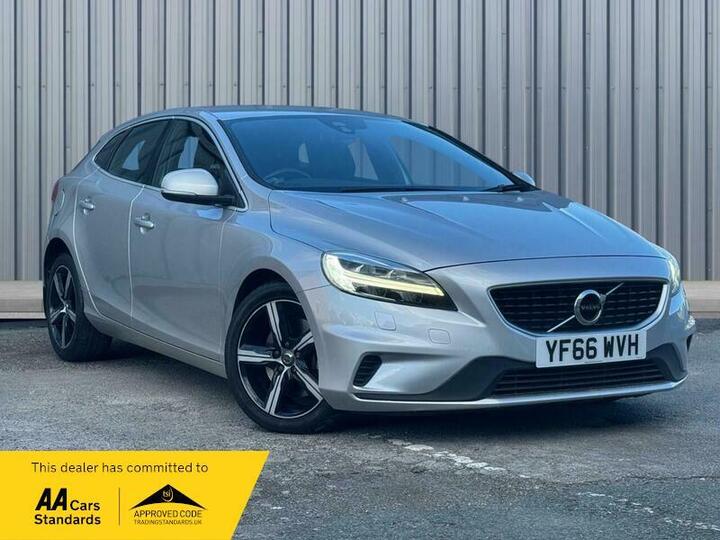 Volvo V40 1.5 T2 R-Design Nav Plus Auto Euro 6 (s/s) 5dr