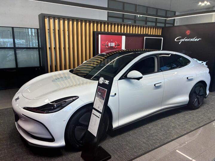 MG MG IM5 100kWh Long Range Saloon Auto 5dr