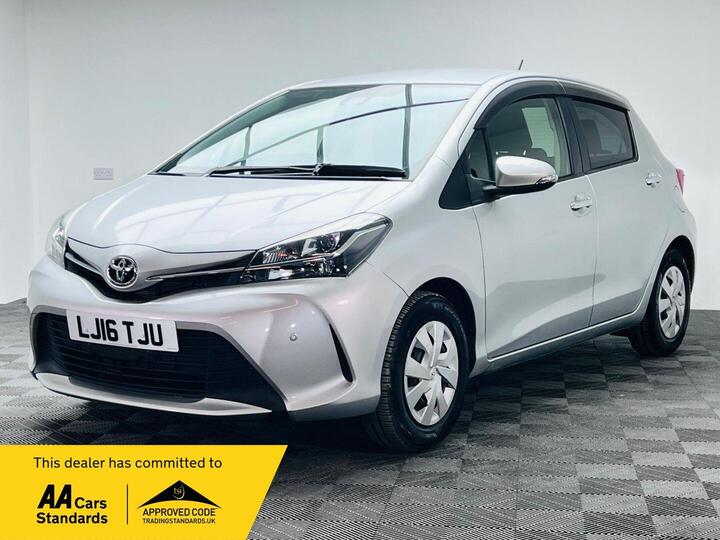 Toyota Yaris 1.33 Dual VVT-i TR Multidrive S Euro 5 5dr Toyota Yaris 1.33 Dual VVT-i TR Multidrive S Euro 5 5dr