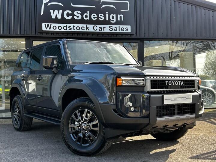 Toyota LAND CRUISER 2.8D Auto 4WD LWB Euro 6 (s/s) 5dr