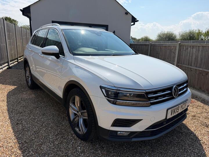 Volkswagen Tiguan 2.0 TDI SEL DSG Euro 6 (s/s) 5dr