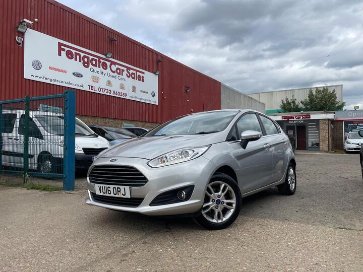 Ford Fiesta 1.0T EcoBoost Zetec Powershift Euro 6 5dr