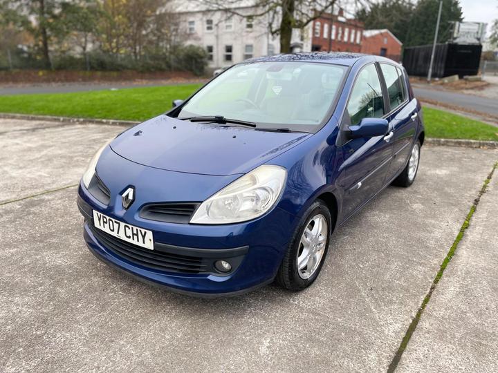 Renault Clio 1.4 16v Privilege 5dr