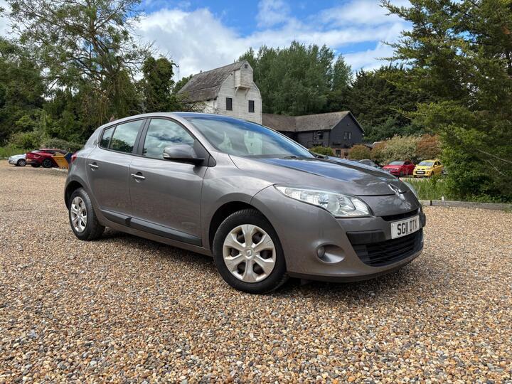 Renault Megane 1.6 16V Expression Euro 5 5dr