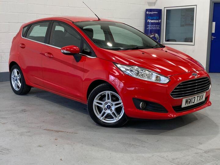 Ford FIESTA 1.0T EcoBoost Zetec Euro 5 (s/s) 5dr