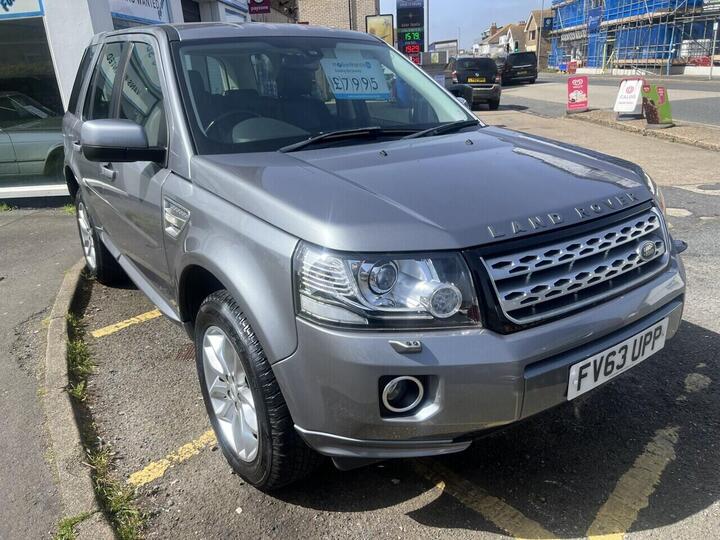 Land Rover Freelander 2 2.2 TD4 XS 4WD Euro 5 (s/s) 5dr Land Rover Freelander 2 2.2 TD4 XS 4WD Euro 5 (s/s) 5dr