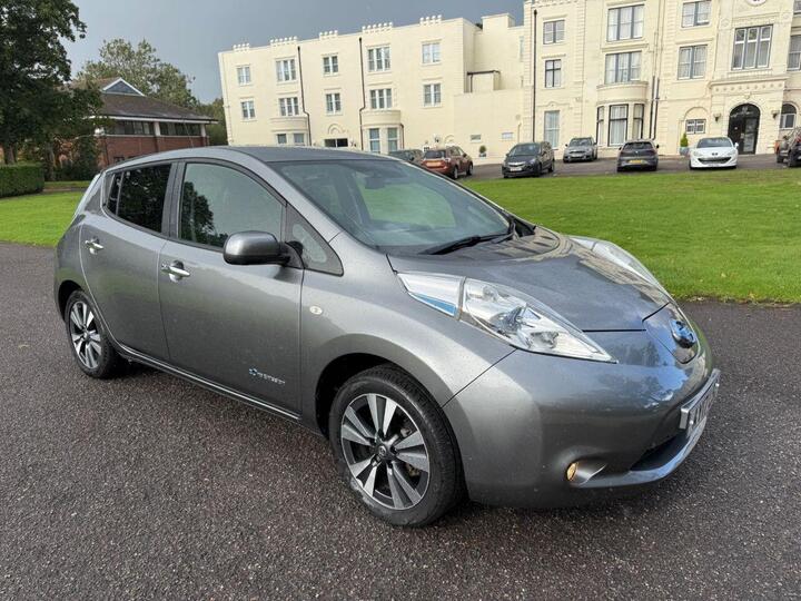 Nissan LEAF 30kWh Tekna Auto 5dr