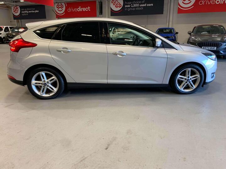 Ford Focus 1.0T EcoBoost Zetec Edition Euro 6 (s/s) 5dr