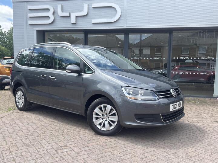 Volkswagen Sharan 1.4 TSI SE Nav DSG Euro 6 (s/s) 5dr Volkswagen Sharan 1.4 TSI SE Nav DSG Euro 6 (s/s) 5dr