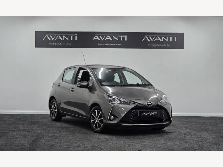 Toyota YARIS 1.5 VVT-i Icon Tech Euro 6 5dr