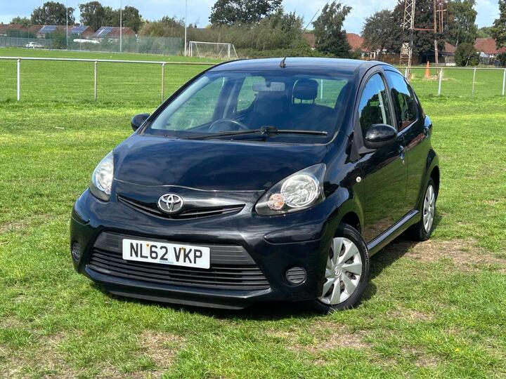 Toyota AYGO 1.0 VVT-i Ice Euro 5 5dr