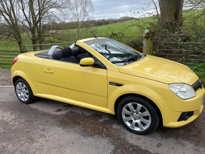Vauxhall Tigra 1.4i 16v 2dr