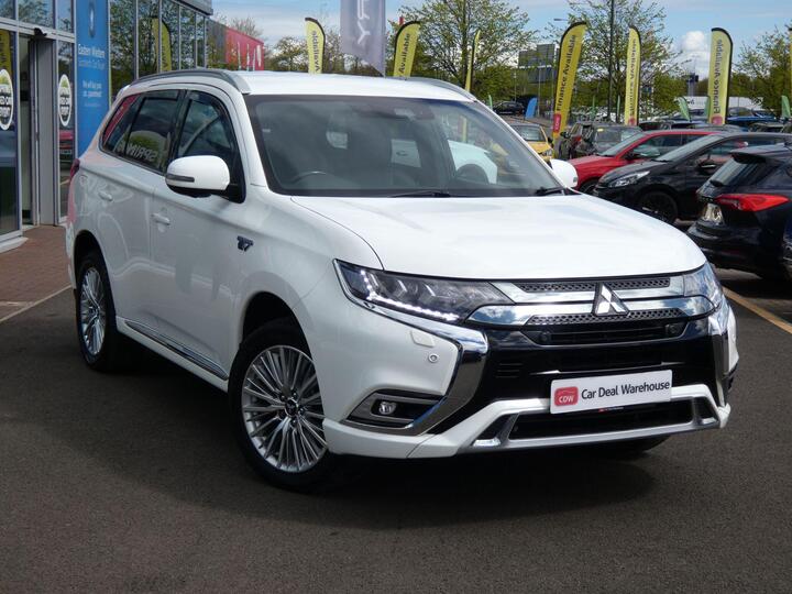 Mitsubishi Outlander 2.4h TwinMotor 13.8kWh 4hs CVT 4WD Euro 6 (s/s) 5dr