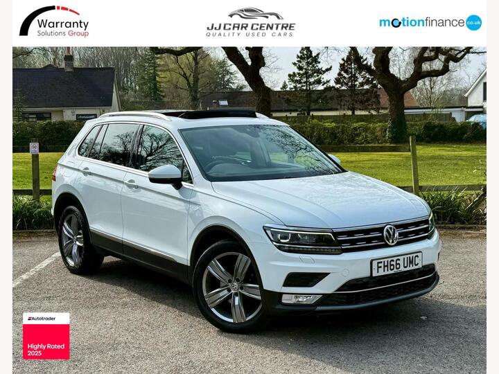 Volkswagen Tiguan 2.0 TDI BlueMotion Tech SEL Euro 6 (s/s) 5dr Volkswagen Tiguan 2.0 TDI BlueMotion Tech SEL Euro 6 (s/s) 5dr